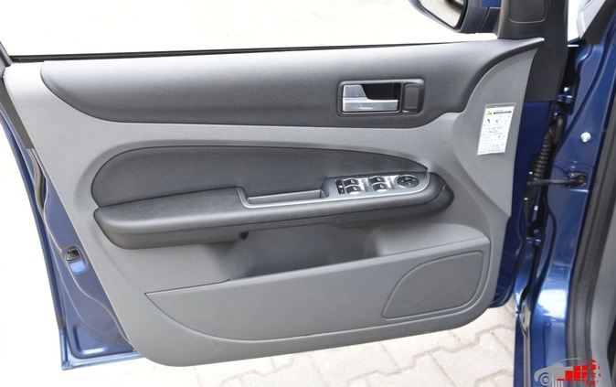Ford Focus cena 13900 przebieg: 215046, rok produkcji 2008 z Szamotuły małe 301